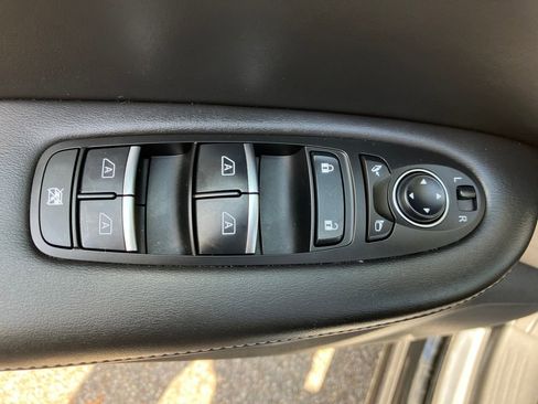 Certified 2022 INFINITI QX50 Essential image 30