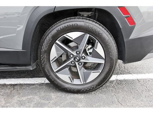 Certified 2025 Hyundai Tucson SEL FWD image 32