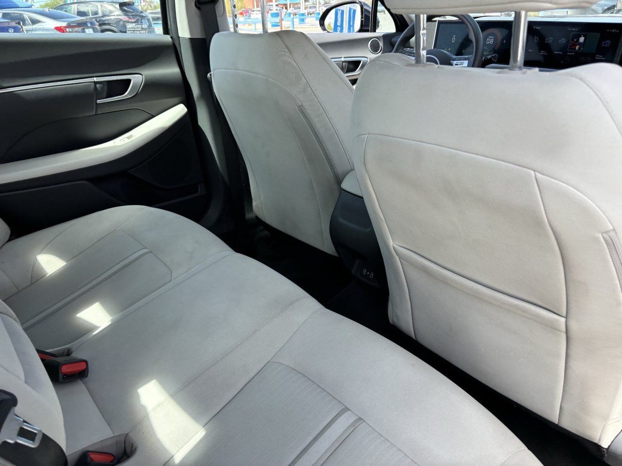 Used 2025 Hyundai Sonata SEL FWD image 11