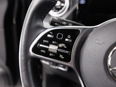 Certified 2022 Mercedes-Benz GLA 250 4MATIC image 10