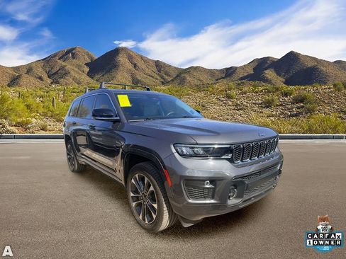 Used 2021 Jeep Grand Cherokee L Overland w/ Advanced Protech Group III AWD/4WD image 5
