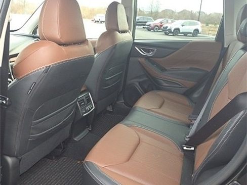 Used 2023 Subaru Forester Touring image 8