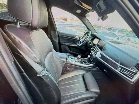 Used 2021 BMW X7 M50i w/ Executive Package AWD/4WD image 12