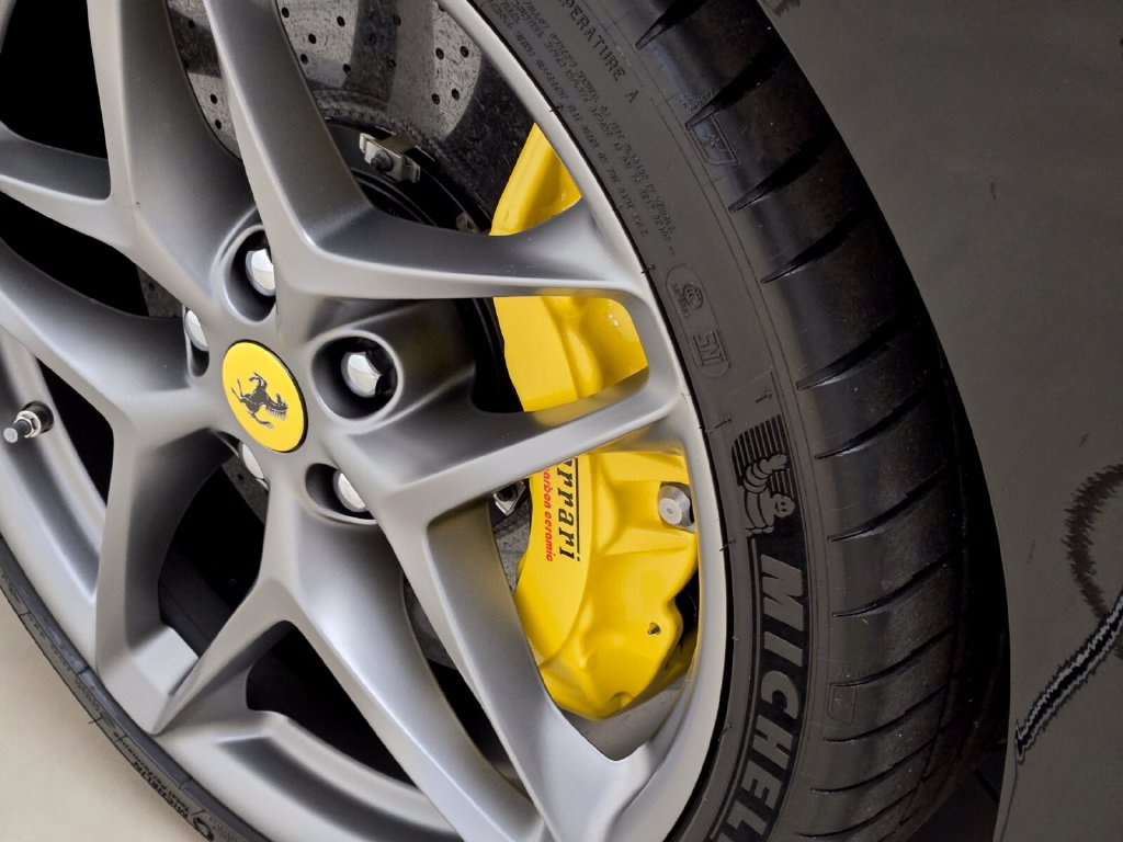 Used 2024 Ferrari Roma RWD image 14