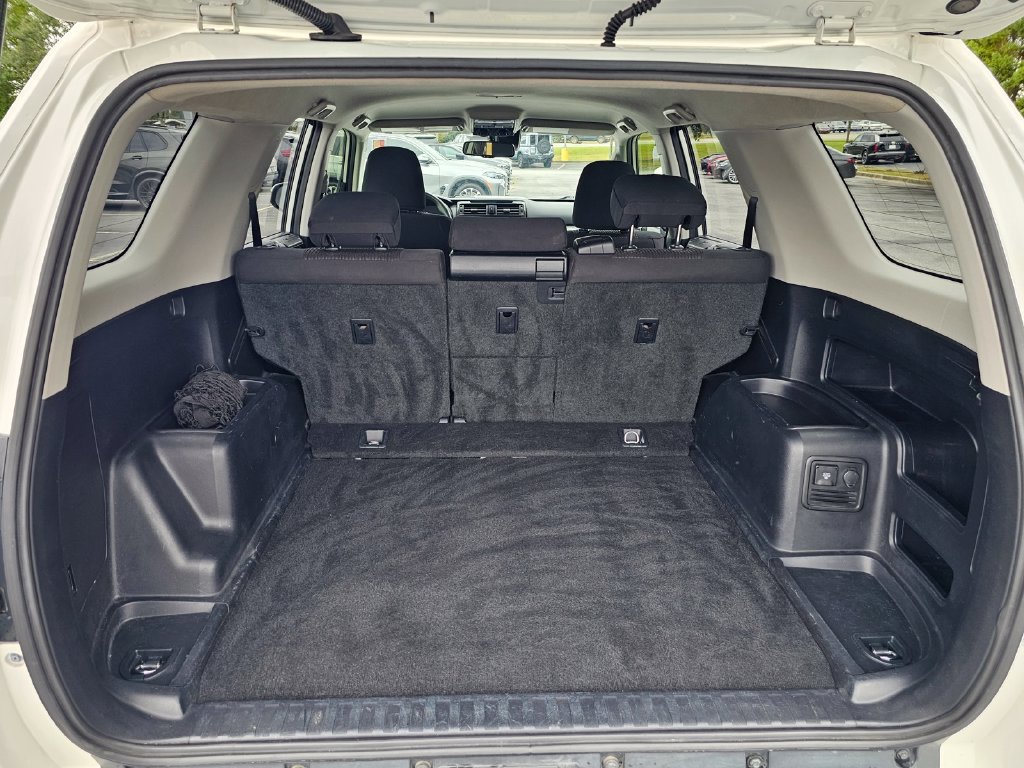 Used 2020 Toyota 4Runner TRD Off-Road AWD/4WD image 25