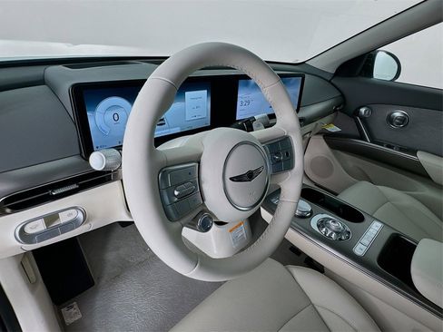 Certified 2025 Genesis GV60 Advanced image 11