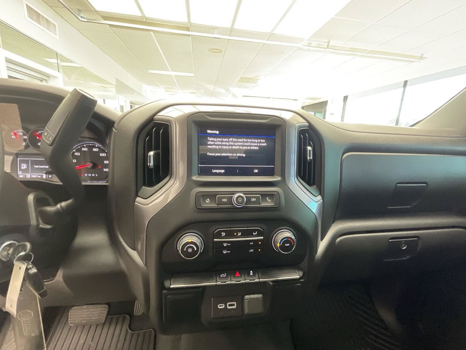Used 2021 Chevrolet Silverado 1500 Custom AWD/4WD image 21
