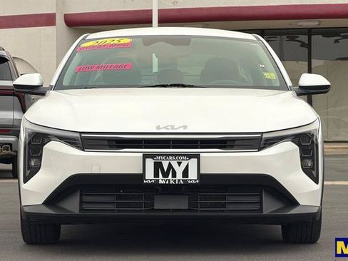 Used 2025 Kia K4 FWD image 9