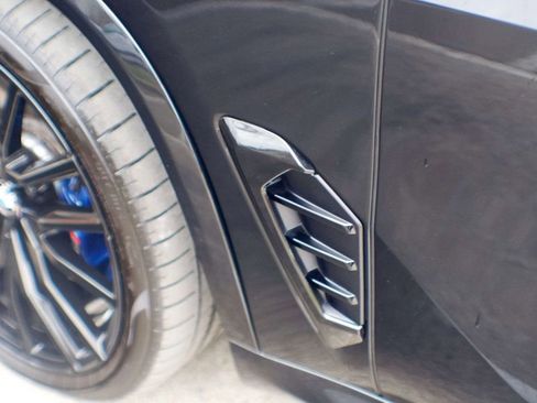 Used 2024 BMW X5 M60i image 17