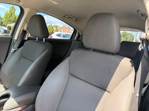 Used 2019 Honda HR-V LX image 14