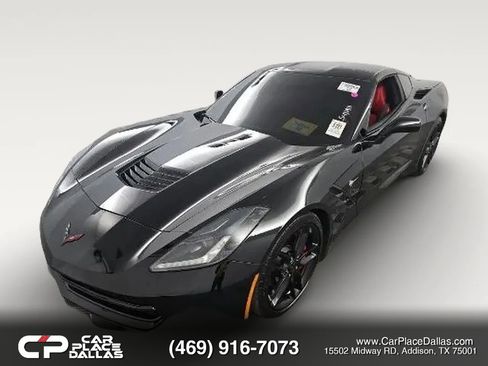 Used 2019 Chevrolet Corvette Stingray Coupe w/ 1LT RWD image 2