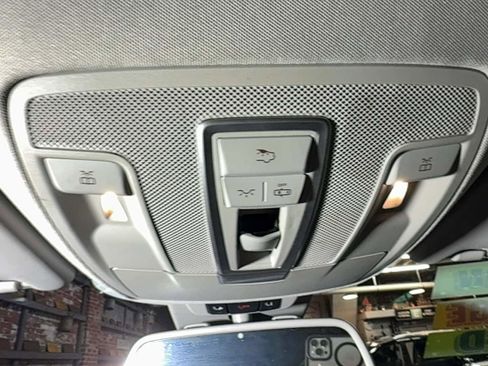 Used 2015 Mercedes-Benz GL 450 4MATIC image 23