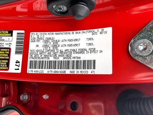 Used 2018 Toyota Tacoma TRD Sport image 35