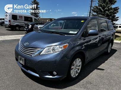 Used 2017 Toyota Sienna XLE w/ XLE Navigation Package