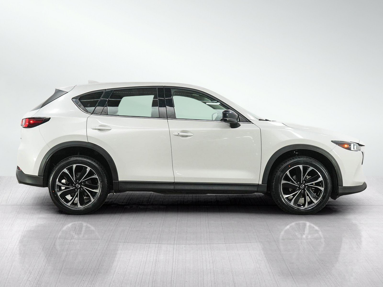 Used 2023 MAZDA CX-5 AWD 2.5 S w/ Premium Package image 6