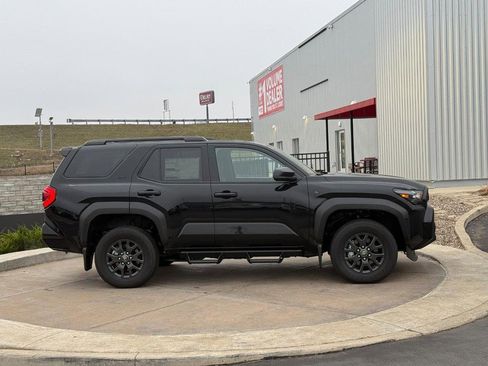 New 2025 Toyota 4Runner SR5 image 2