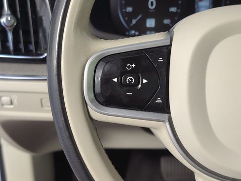 Used 2022 Volvo V60 T5 Cross Country w/ Advanced Package image 14