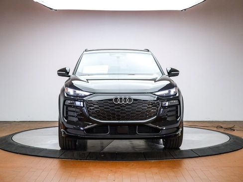 New 2025 Audi Q6 e-tron Premium Plus AWD/4WD image 8
