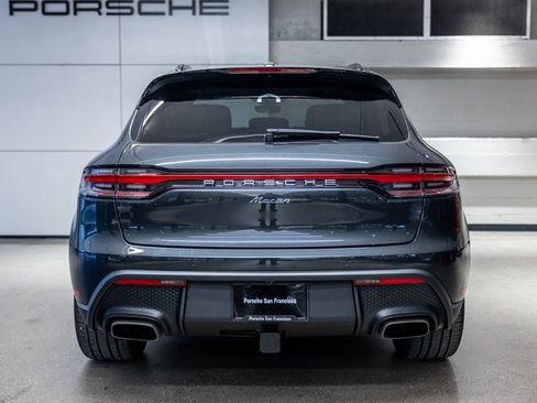 Certified 2025 Porsche Macan image 7