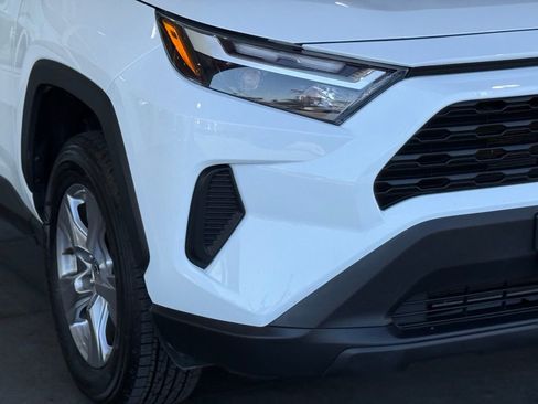 Certified 2025 Toyota RAV4 XLE FWD image 9