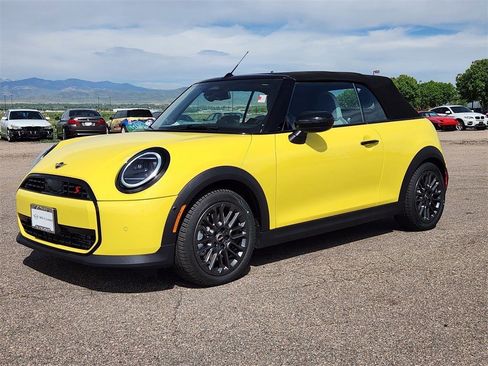Used 2025 MINI Cooper S image 7