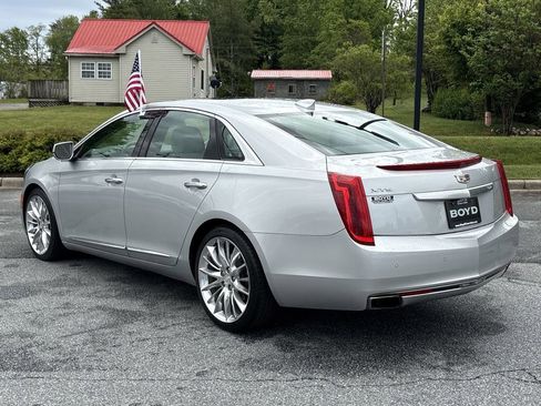 Used 2016 Cadillac XTS Platinum FWD image 9