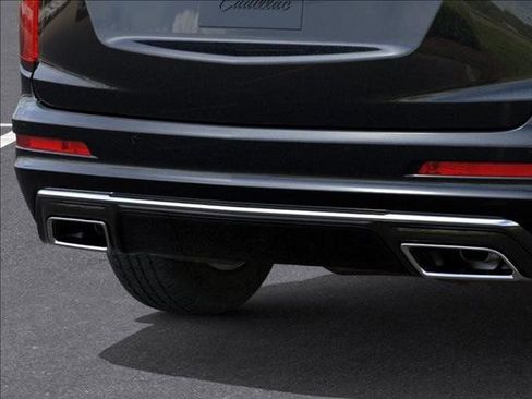 New 2025 Cadillac XT6 Luxury image 14