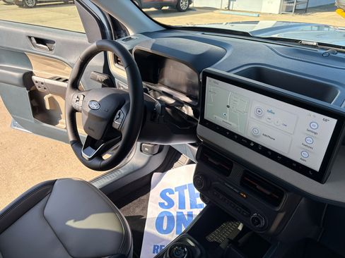 New 2025 Ford Maverick Lariat w/ 4K Tow Package image 35