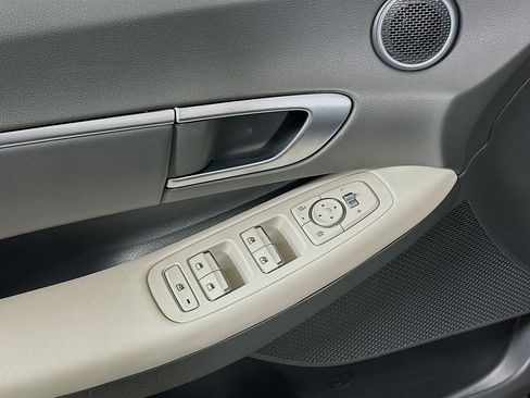 Used 2025 Hyundai Sonata SEL image 15