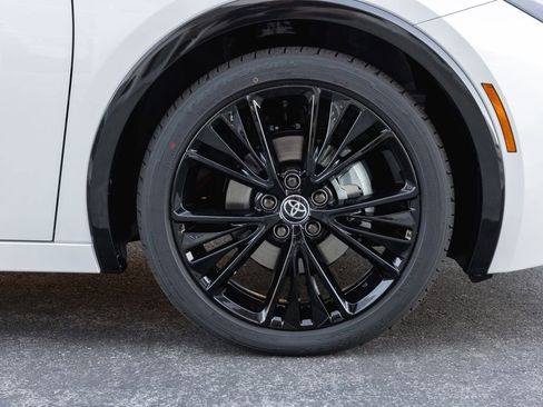 New 2026 Toyota Prius Plug-In Hybrid image 4