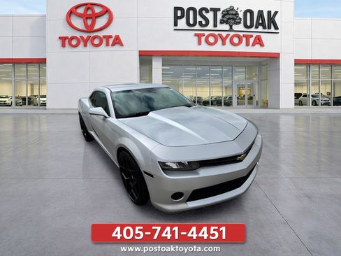 Used 2015 Chevrolet Camaro LS RWD image 4