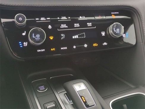 Certified 2025 INFINITI QX60 Luxe w/ Black Edition image 26