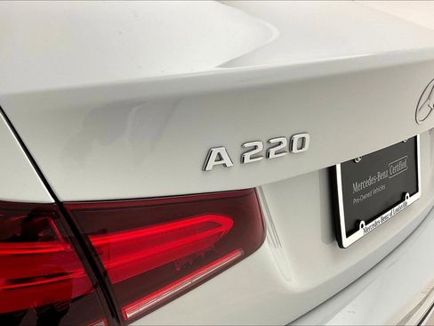 Used 2020 Mercedes-Benz A 220 4MATIC image 24