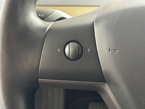 Used 2018 Tesla Model 3 Long Range image 21