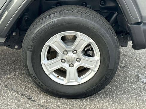 Used 2021 Jeep Wrangler Unlimited Sport image 38