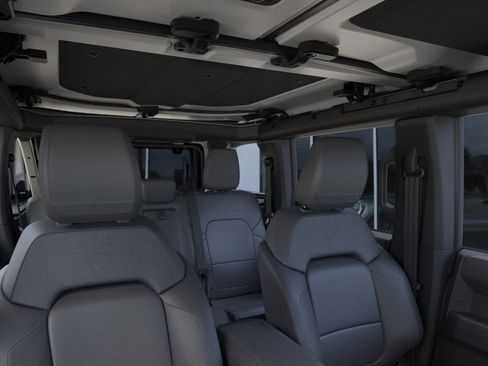 New 2026 Ford Bronco Badlands image 12