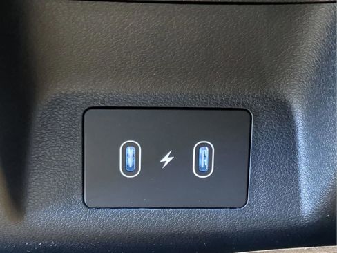 Certified 2025 Hyundai Santa Cruz Limited image 32