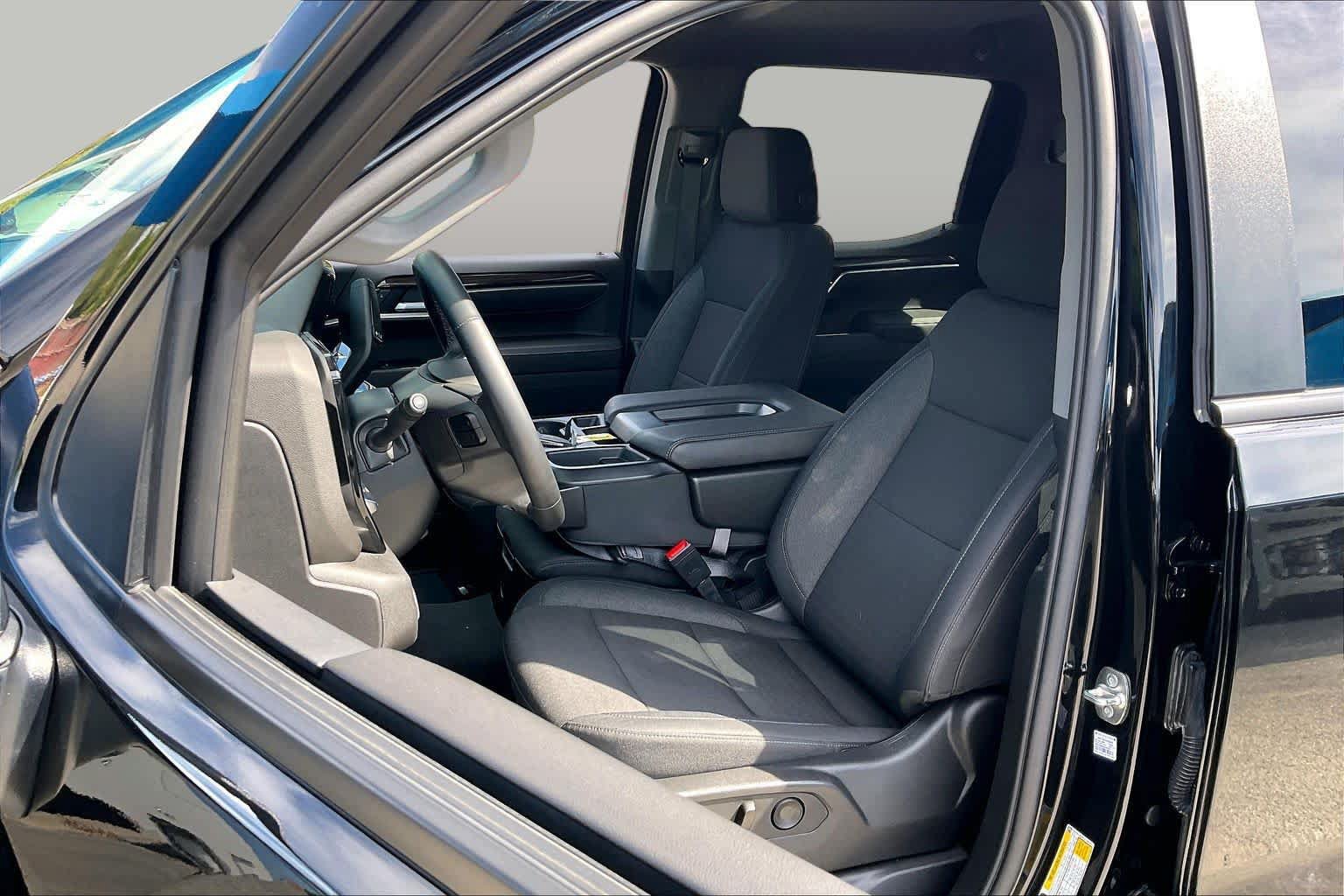 Used 2026 Chevrolet Silverado 1500 LT RWD image 9
