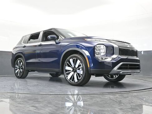 New 2026 Mitsubishi Outlander SE image 73