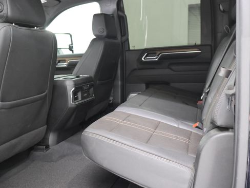 Used 2024 Chevrolet Silverado 3500 High Country w/ High Country Premium Package AWD/4WD image 9
