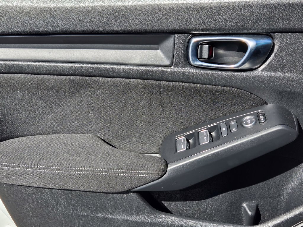 Used 2025 Honda Civic LX image 15