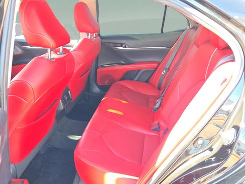 Used 2021 Toyota Camry XSE image 27