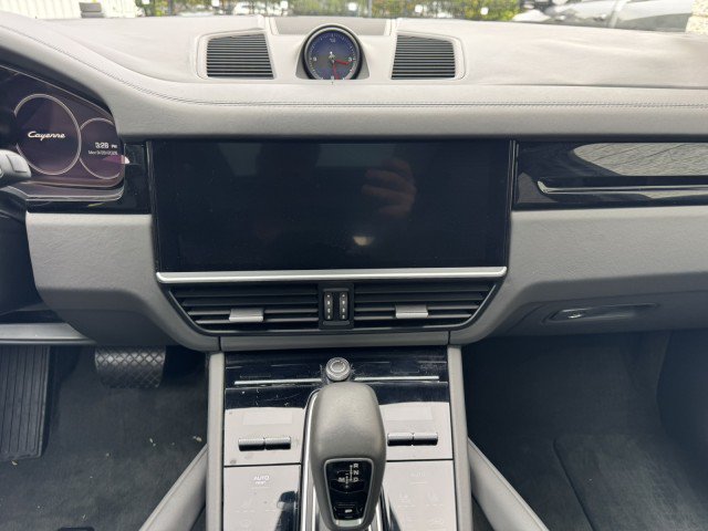 Used 2019 Porsche Cayenne AWD/4WD image 35