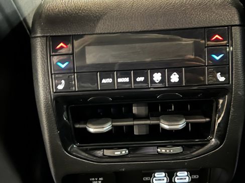 Used 2023 Jeep Grand Cherokee Overland w/ Advanced Protech Group III image 11