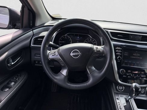 Used 2024 Nissan Murano SV AWD/4WD image 12