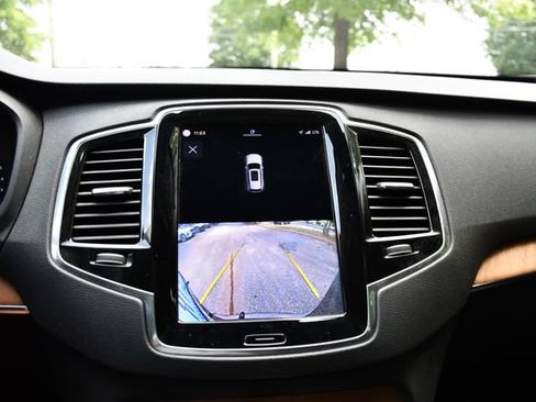 Certified 2023 Volvo XC90 B5 Plus w/ Protection Package Premier AWD/4WD image 12