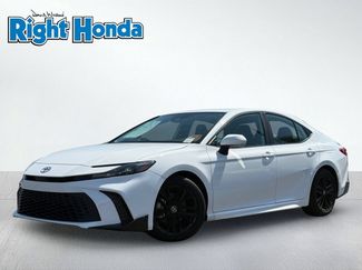 Used 2025 Toyota Camry SE w/ Multimedia Upgrade Package FWD video 2