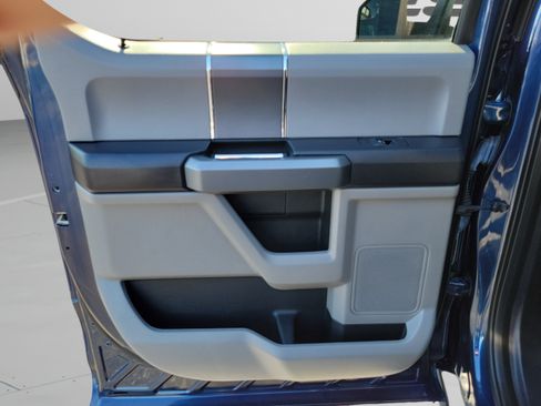 Used 2016 Ford F150 XLT w/ Equipment Group 302A Luxury AWD/4WD image 13