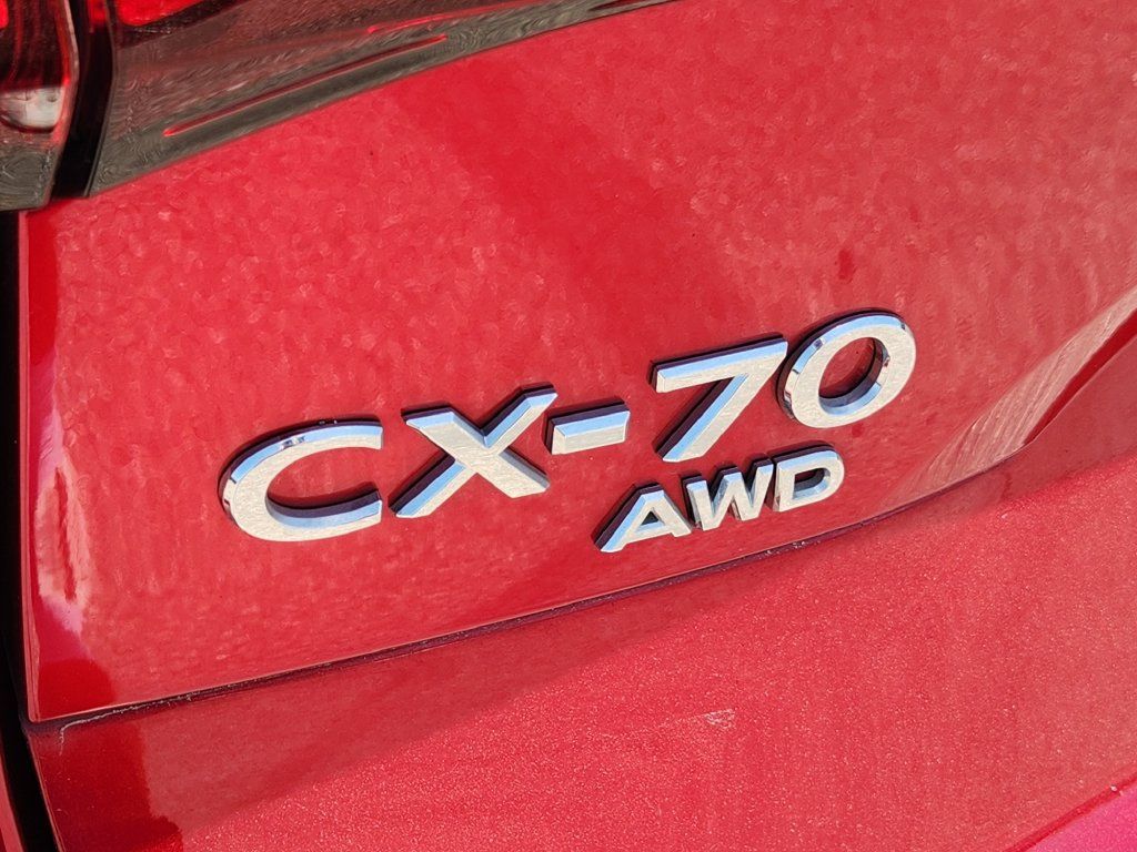 Certified 2025 MAZDA CX-70 Plug-In Hybrid w/ Premium Plus AWD/4WD image 9