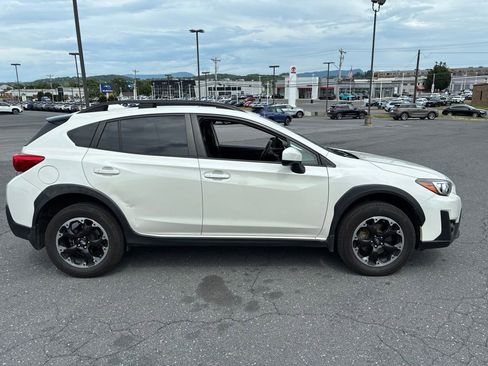 Used 2021 Subaru Crosstrek 2.0i Premium w/ Moonroof Package AWD/4WD image 5